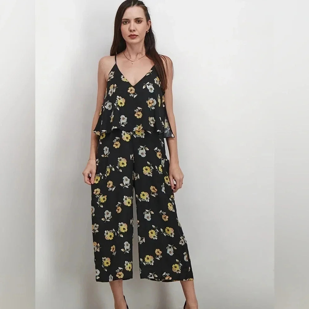 AVEC LES FILLES NWT BLACK FLORAL WIDE LEG JUMPSUIT SIZE MEDIUM